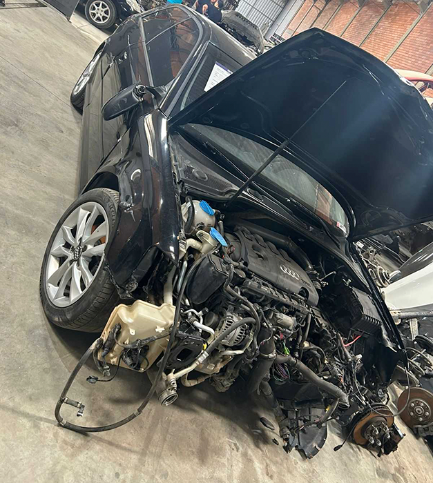 Sucata Audi A3 preto ano 2012
